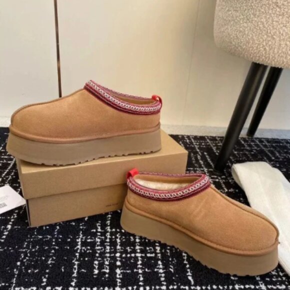 UGG classic super mini platform boots - Picture 4 of 9